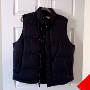 St. John Bay Mens Black Vest Size:M